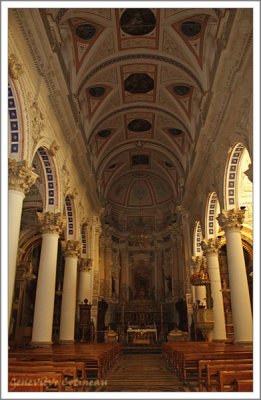 Nef centrale, Duomo di San Pietro