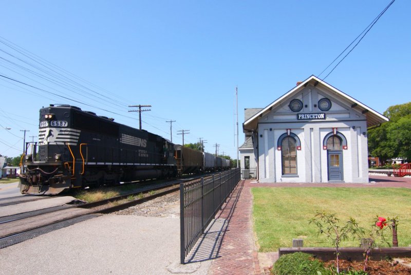 NS 6587 Princeton IN 30 Aug 2008