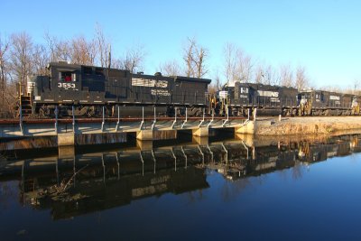 NS 3553 71J Oakland City IN 28 Nov 2009