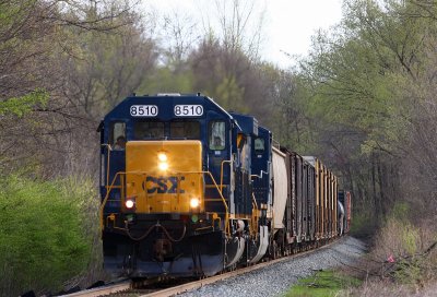 Bad light, nice leader. Second engine was CSXT 617 which I caught NB on train Q688 a couple days prior