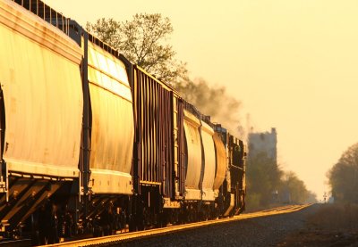 NS 8419 35N Westpoint IN 10 Apr 2010