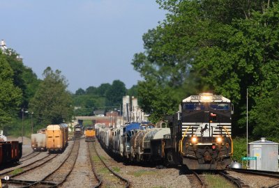 NS 7624 167 Princeton IN 09 May 2010