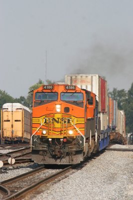 With a fresh crew, train 285 departs for Louisville