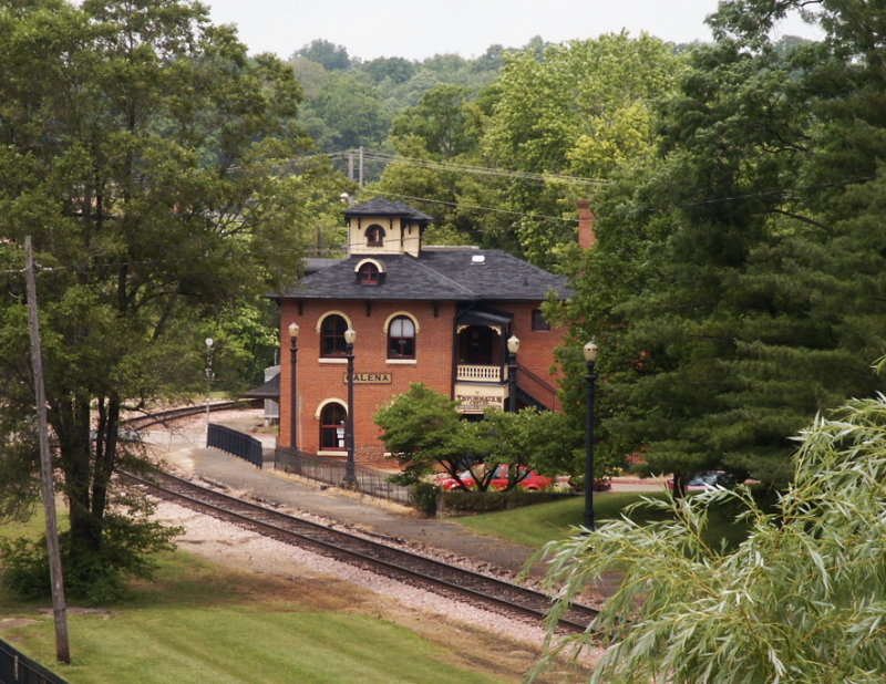 Illinois Central Depot at Galena, Illinois bridge view.jpg