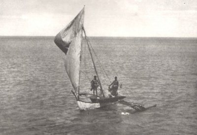 1890's canoe full view