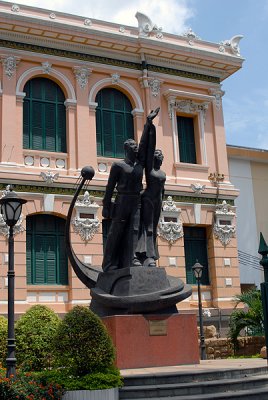 Statue in front of Main Post Office, Saigon