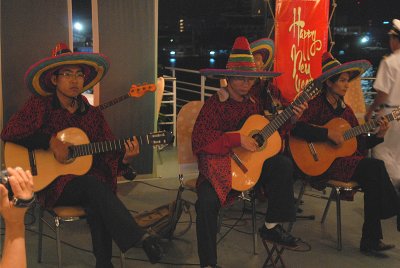 Mexican-Vietnamese band, Saigon
