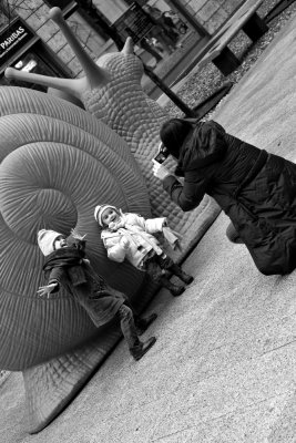 Giant Snail with kids