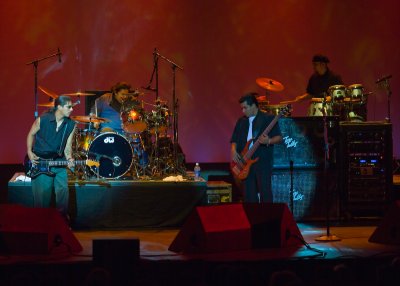 Los Lonely Boys