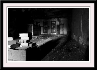 g3/92/493292/3/57584510.SmalltownDowntownUpstairsLawanddisorder.jpg