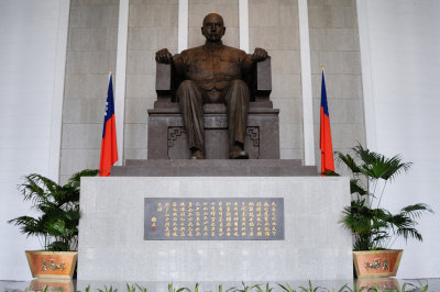 Statue of Dr. Sun Yat-sen