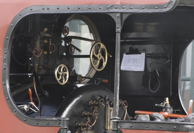 12747_Train.jpg