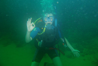 Iain diving at Arnos Vale Reef