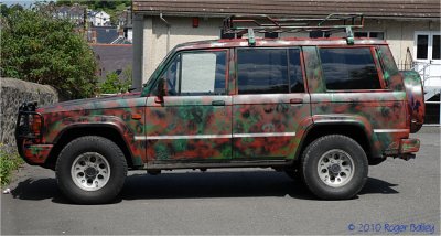 A camouflaged Range Rover - Aberaeron - Cardiganshire.jpg
