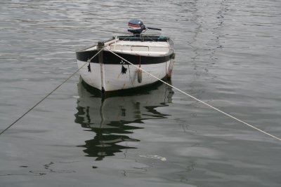 bateau-noir-et-blanc