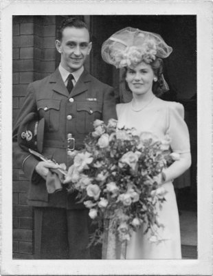 Wedding day 8 Sep 1945