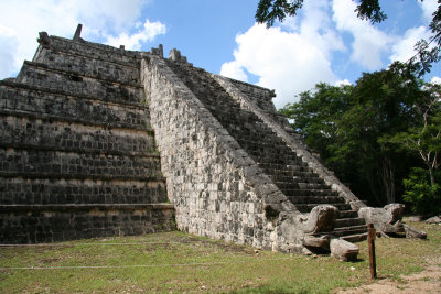 snake head stairs