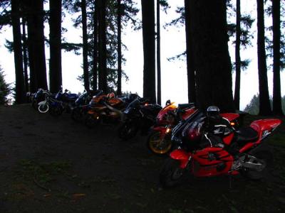 bikes-at-bald-peak.jpg