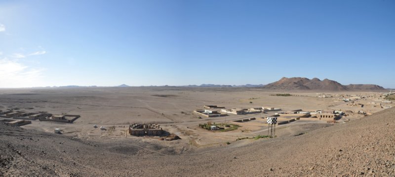 Panoramic view of the deserts west of the Nile from Jebel Sesi