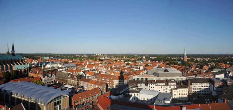 Panoramic view to the northeast from Petrikirche