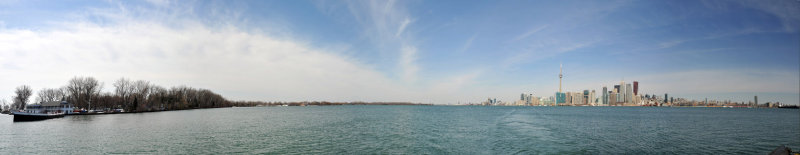 Panorama of the Toronto and the islands