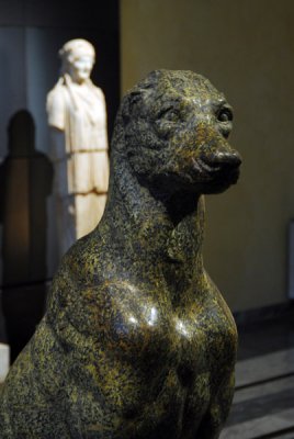 Statue of a dog in green marble, Sale degli Horti di Mecenate