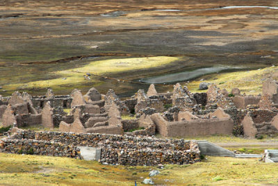 Ruins near Choclocococha, Peru