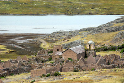 Ruins near Choclocococha, Peru