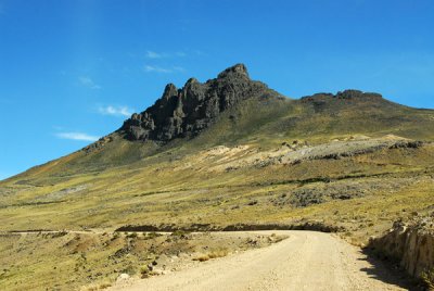 Road from Huancavelica to Santa Inés