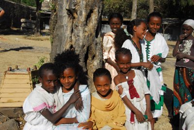 Ethiopian girls at the baths, Gondar