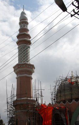 Minaret of a mosque near the Merkato