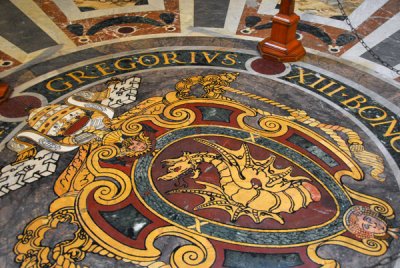 Papal coat-of-arms of Pope Gregory XIII (1572-1585)