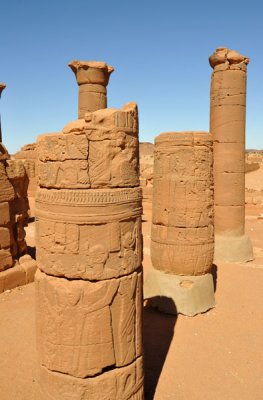 Carved pillars, Musawwarat