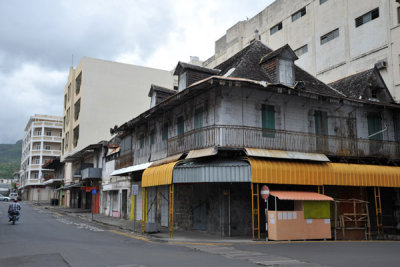 Louis Pasteur St at Remy Ollier St, Port Louis