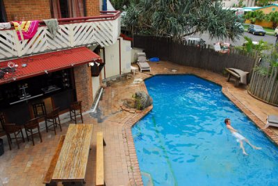 Swimming pool at Aquarius Backpacker, Byron Bay