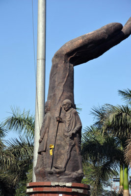 Gandhi monument on the way to Golkonda