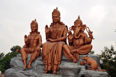 Parvati and her sons Karikeya and Ganesha and the mouse, Ganeshas mount