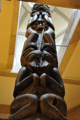 Hisgaa and Haida Totel Pole