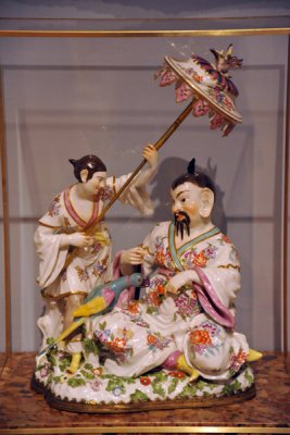 Meissen porcelain of Japanese-style figures, Johann Joachim Kndler ca 1745