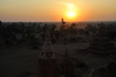 Sunrise with Bagan Tower