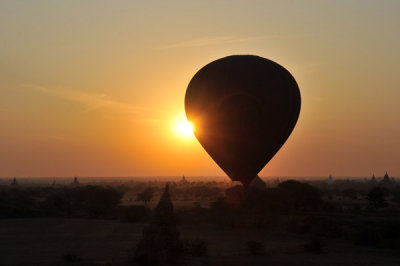 Sun eclipsed by a balloon, Bagan