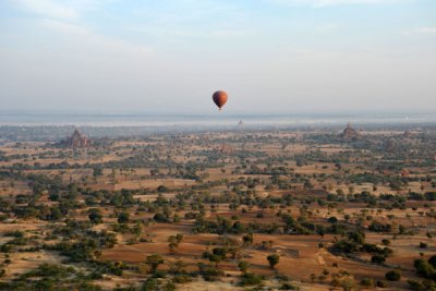 Balloons Over Bagan - looking north