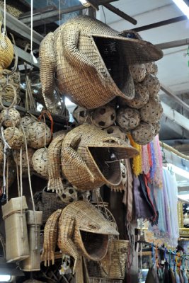 ...couldnt resist the frog basket...