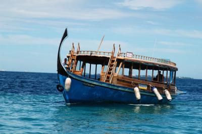 Typically Maldivan boat, the dhoni