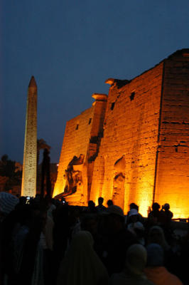 g3/93/329493/3/55940813.LuxorJan06944.jpg