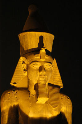 g3/93/329493/3/55941171.LuxorJan061088.jpg