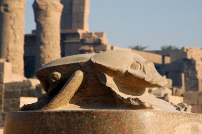 g3/93/329493/3/55944088.LuxorJan061284.jpg
