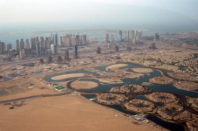 g3/93/329493/3/56428256.DubaiAerialsFeb06304.jpg