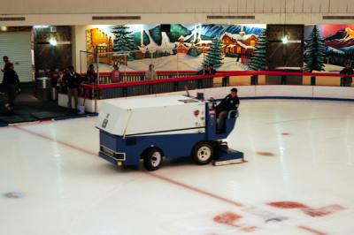 Doha City Centres got an ice rink, but no book store