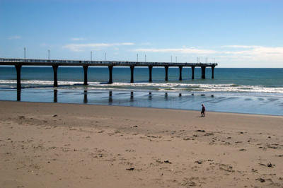 g3/93/329493/3/57105838.SydChcDec05081.jpg
